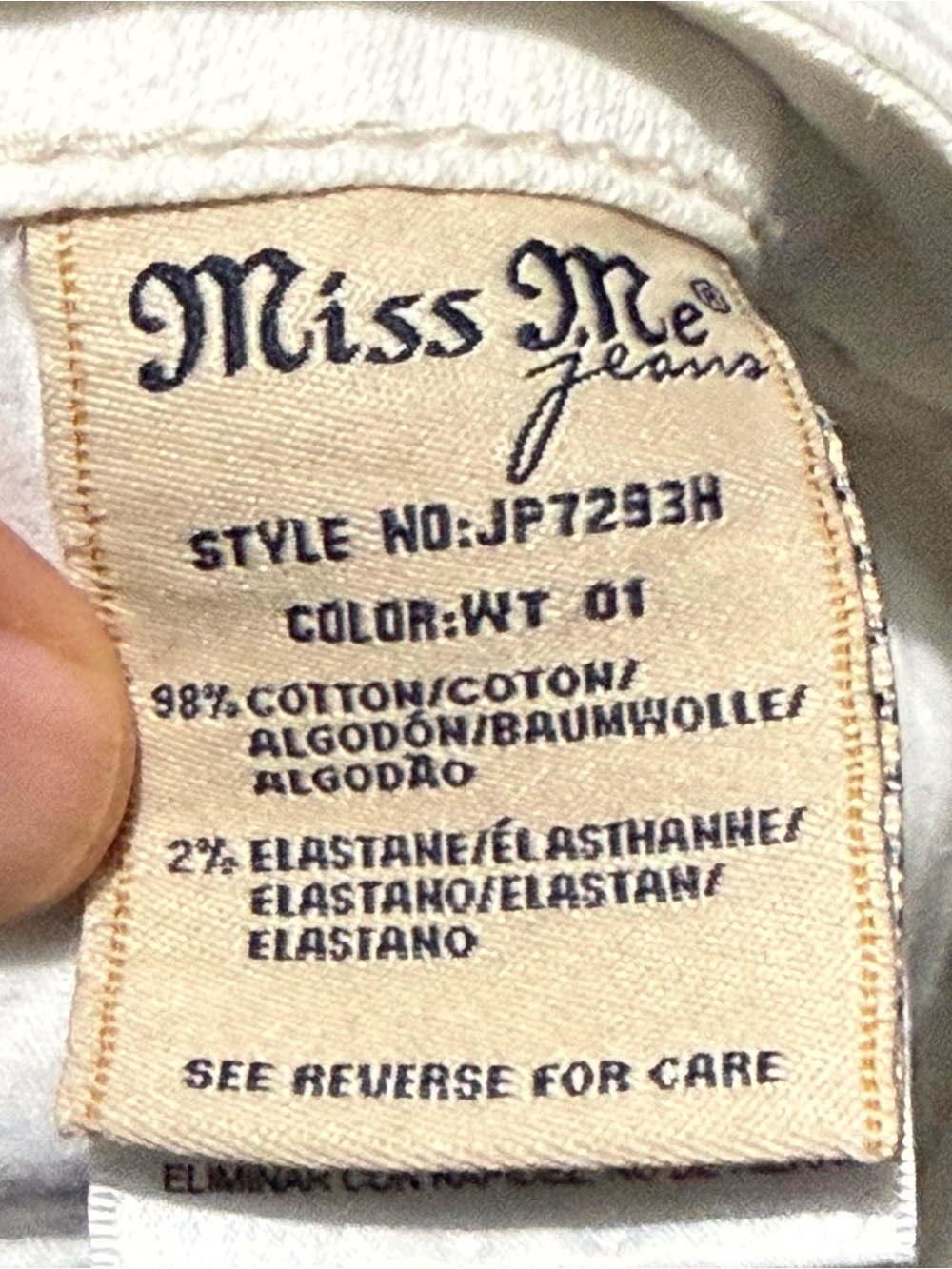 Miss Me Signature Shorts Women's 29 Mid Rise Frayed Hem in White Wash Denim - Picture 5 of 6